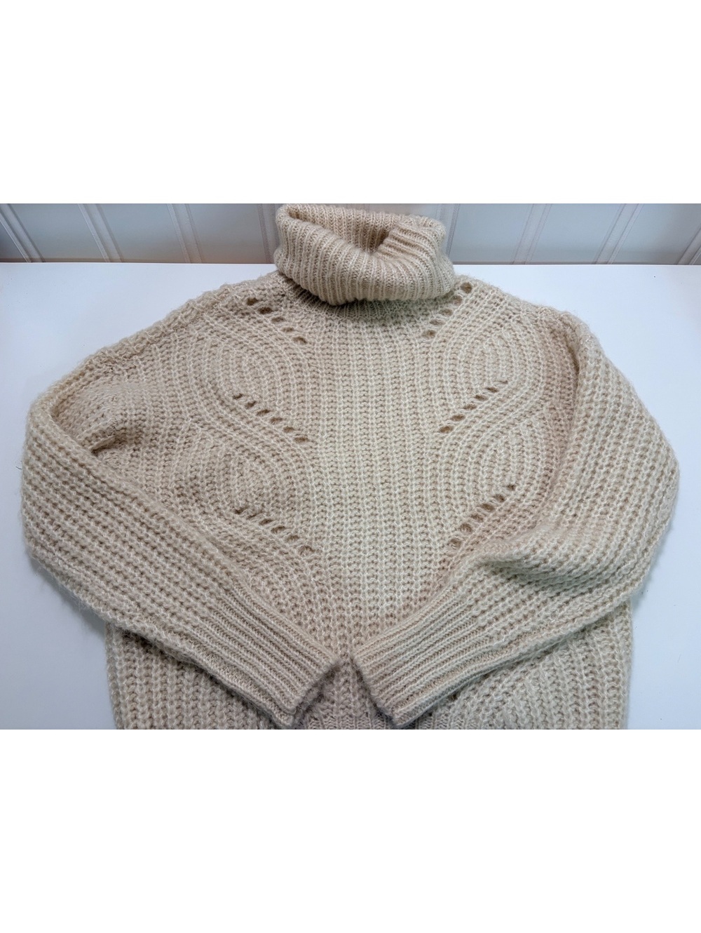 Chunky Cropped Turtleneck